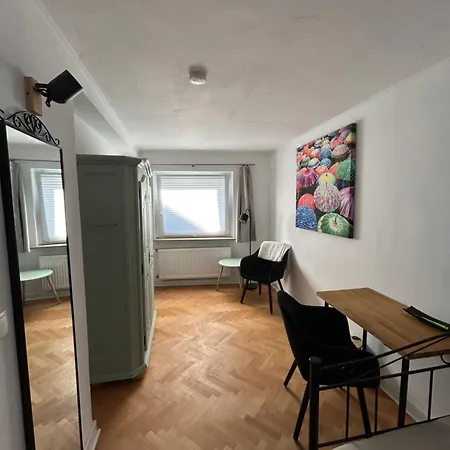 Private Mit Kuechennutzung Und In Rheinnaehe